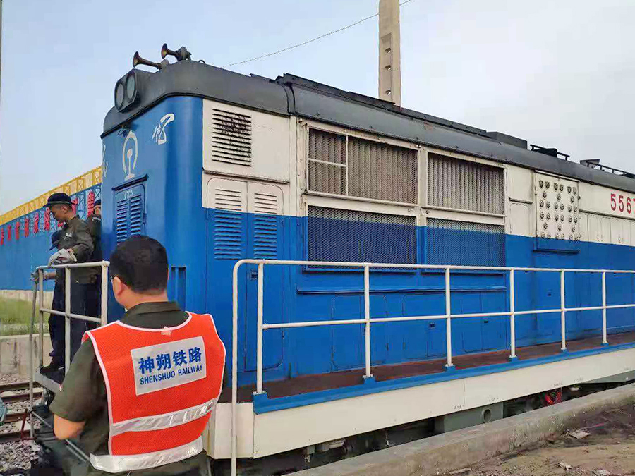 機(jī)車維修